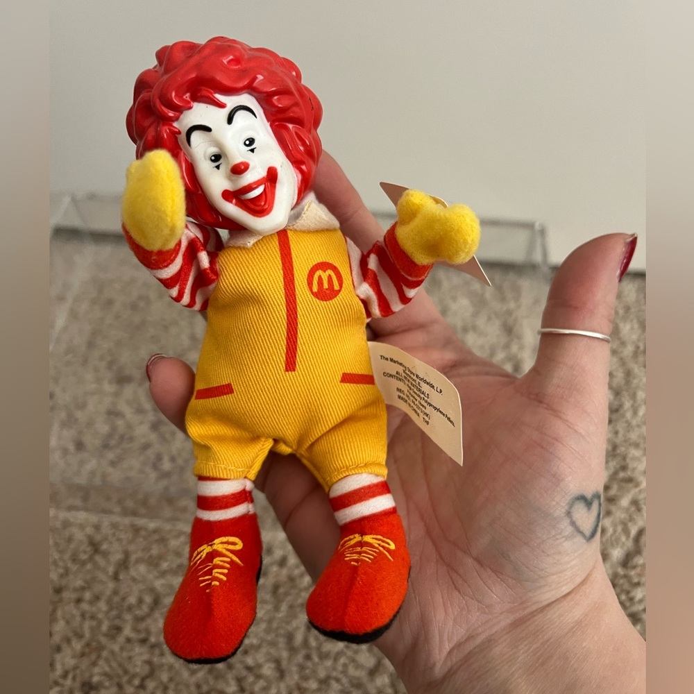 2002 Ronald McDonald’s toy